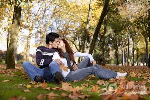 There are three common misconceptions about women being jealous.